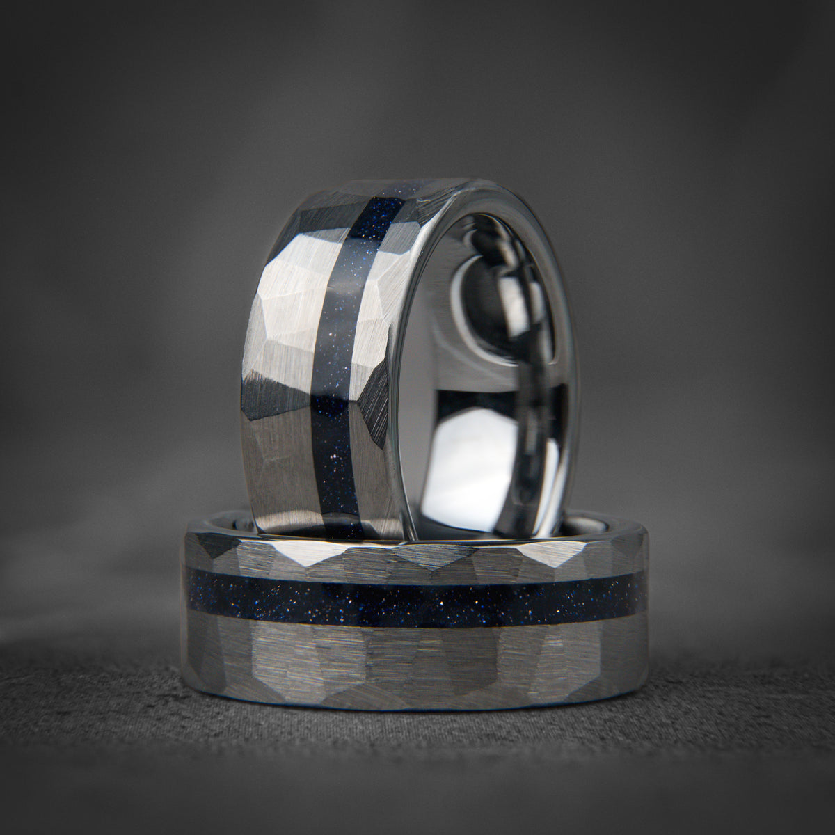 SAPPHIRE HORIZON – Dunkelblauer Saphir Einzigartiger Ehering