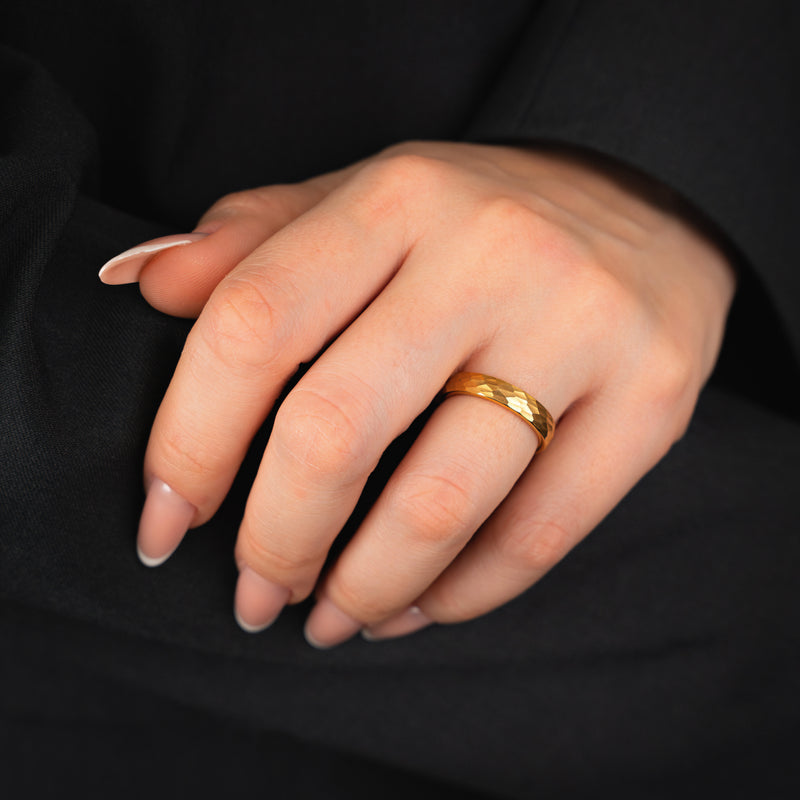 Aurum Edge - 4mm Hammered Tungsten Ring